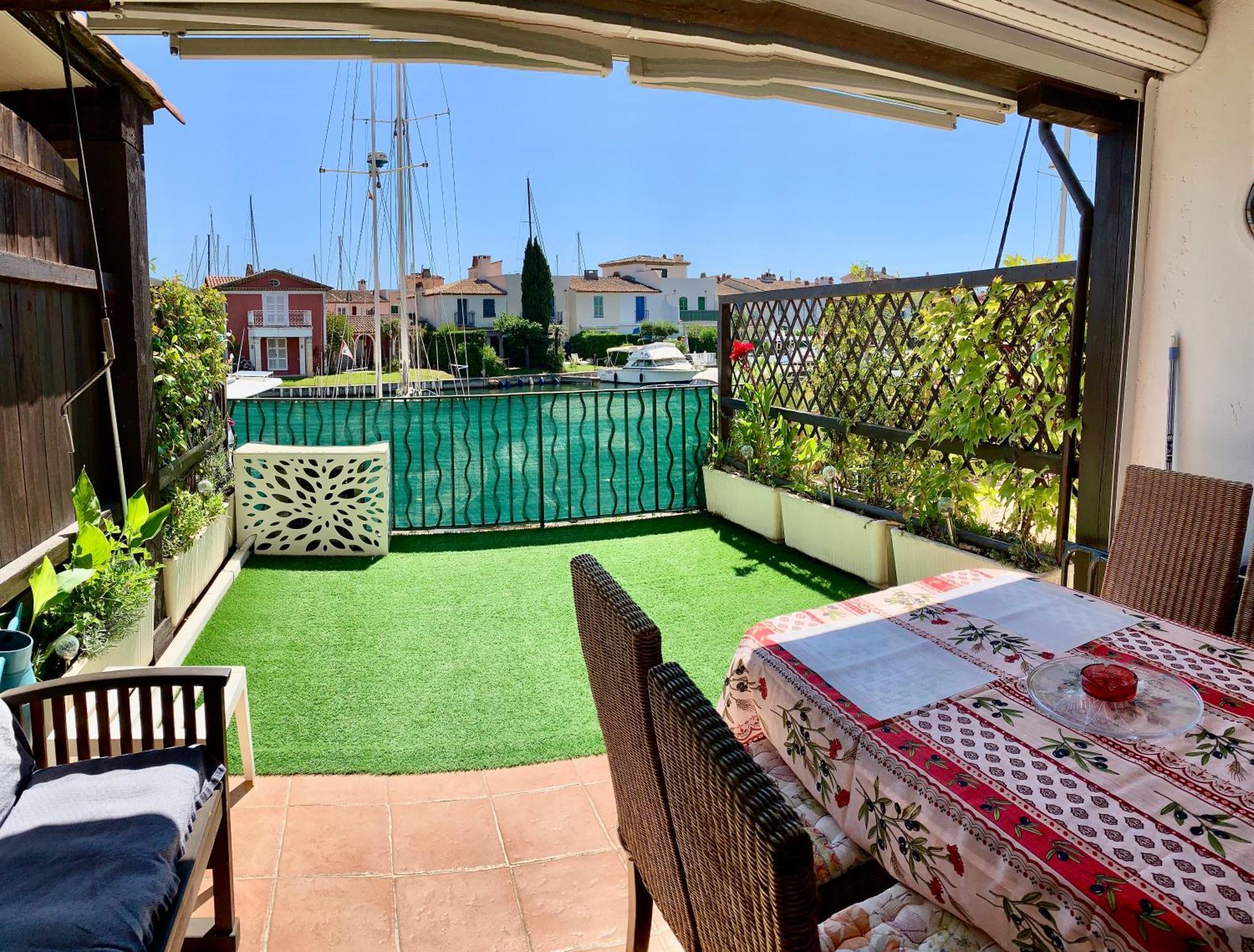 Appartement Rue De L'Amarrage A Port Grimaud Avec Terrasse Vue Canaux Et Garage Екстериор снимка