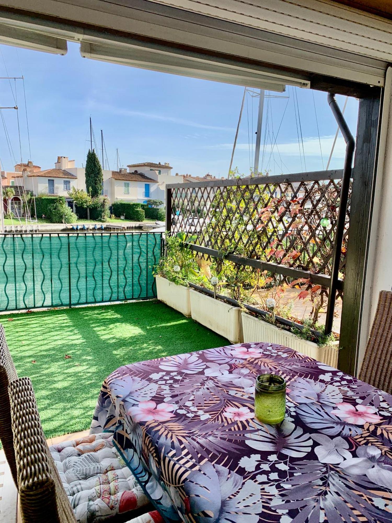 Appartement Rue De L'Amarrage A Port Grimaud Avec Terrasse Vue Canaux Et Garage Екстериор снимка